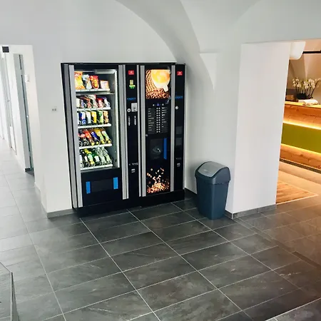 Hotel "City Rooms Wels"-3